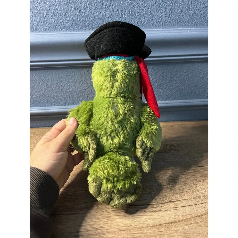 Disney Plush Pirate Parrot Green Anchor Skull Hat Stuffed‎ Animal Toy READ